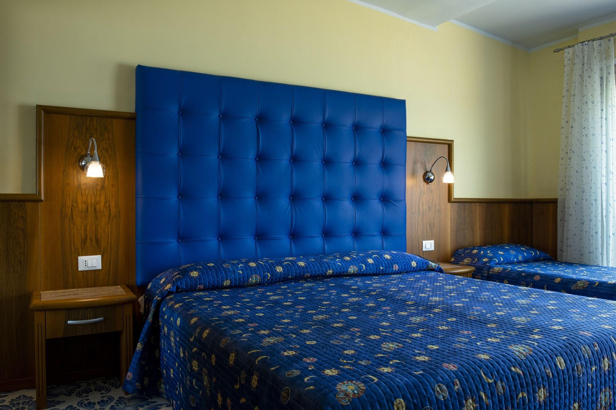 Hotel Panoramic Giardini-Naxos Kültér fotó